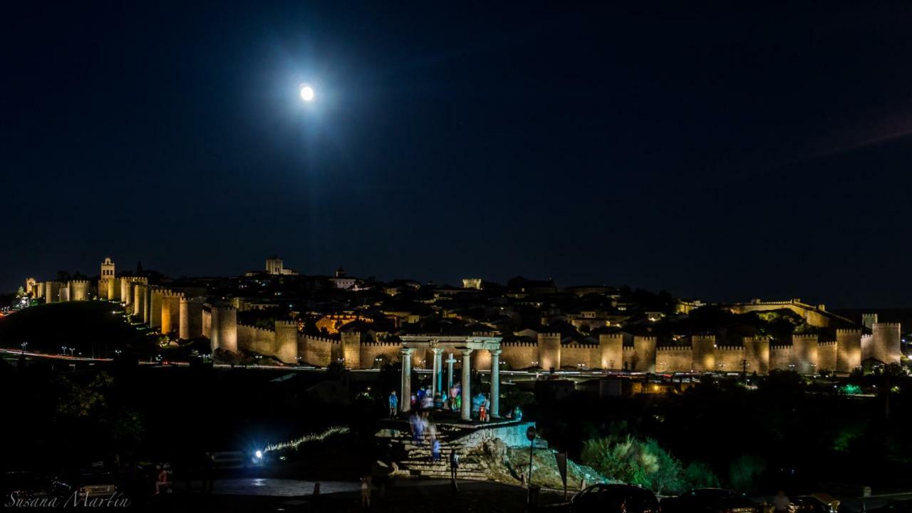 La Casa De La Luna Avila Bagian luar foto